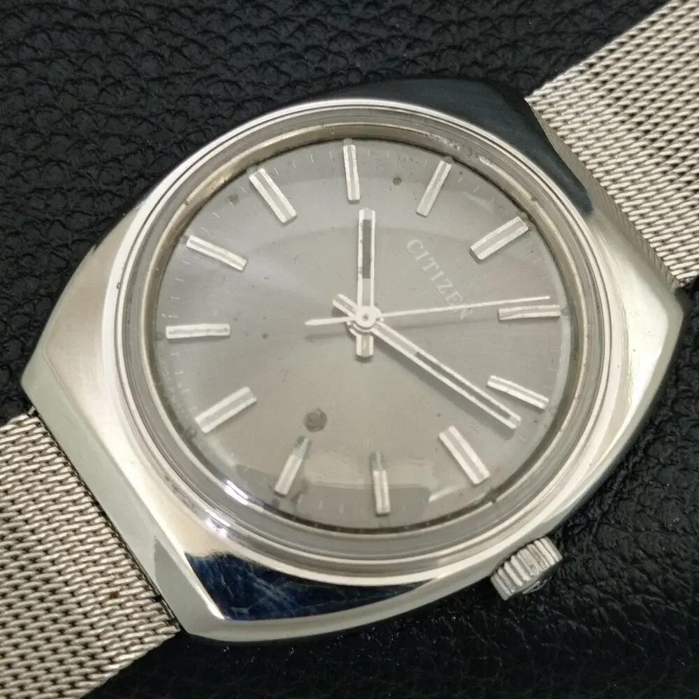 Vintage 1972 Citizen Manual Wound Mens Silver Watch & Silver accents